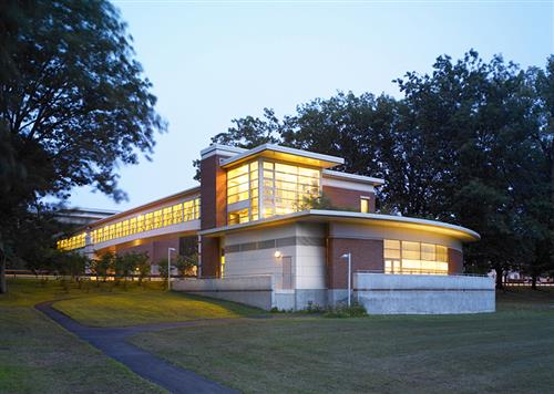 Escuela Magnet Interdistrital de Estudios Ambientales Barnard / nhps